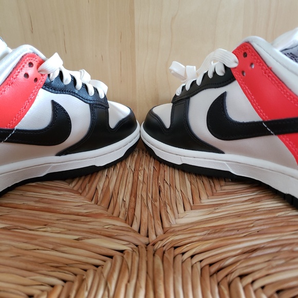 Nike Air Force One Satin Low Dunk Size 7.5 NEW! - Picture 8 of 16